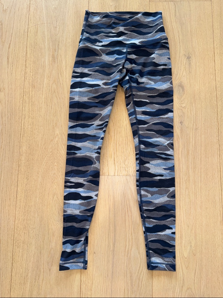 Lululemon! Wunder Under Gray And Blue Camo High-Rise Leggings! Size 8.